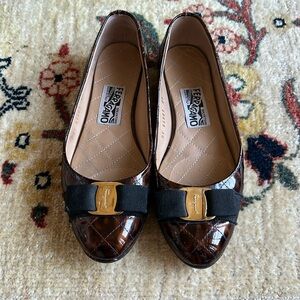 Salvatore Ferragamo 7.5 Varina ballet flats